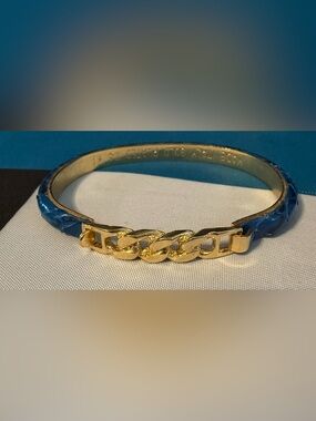 Vintage Italian Gold Curb Link Bangle Bracelet